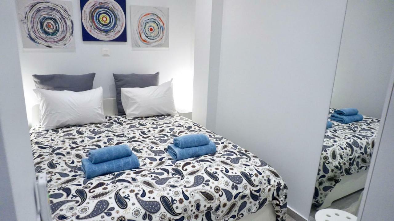 Modern & Central Apt In Атина Екстериор снимка