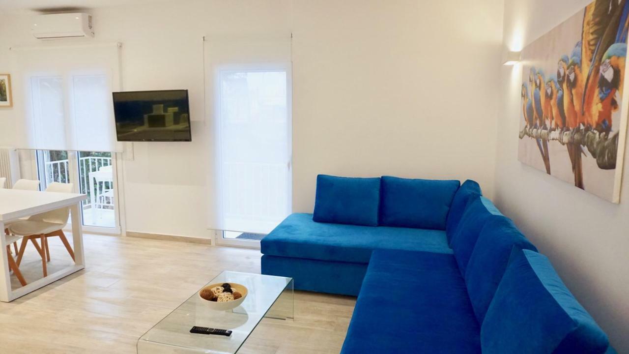 Modern & Central Apt In Атина Екстериор снимка